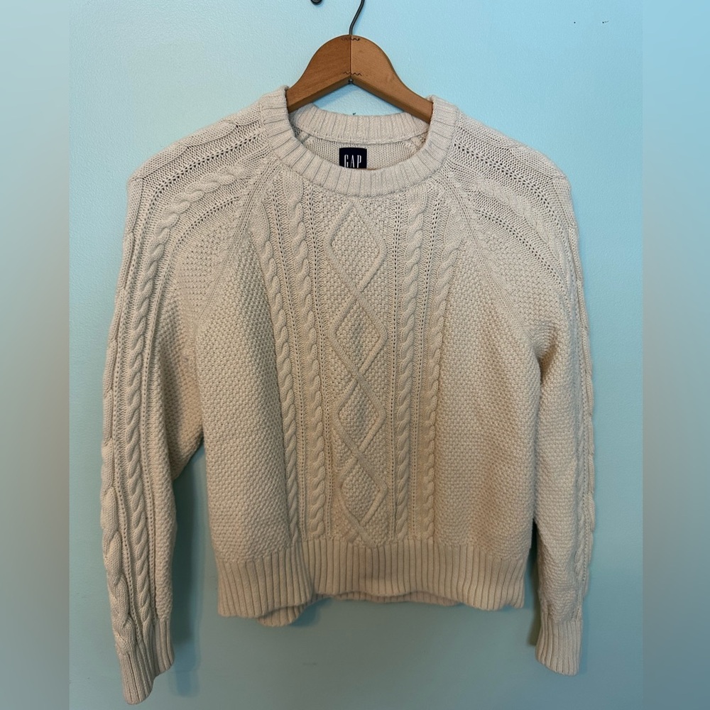 Gap Cable Knit Cream Sweater